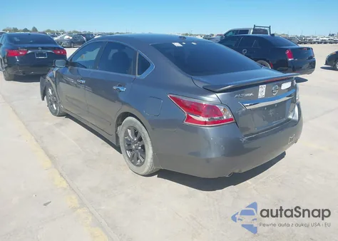 2015 Nissan Altima 2.5 S из США, поврежденный, VIN 1N4AL3AP7FC569658